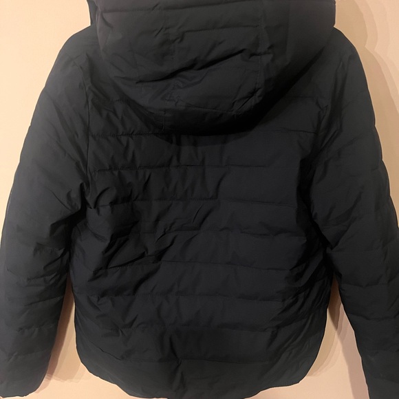 Abercrombie winter coat with fuzzy liner. Worn once! - Picture 5 of 5